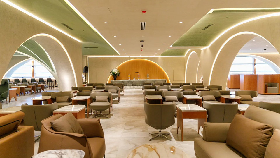 A Spacious space awaits Business Class, First Class, and Premium Cabin passengers in the newly-opened First Meridian Lounge.
